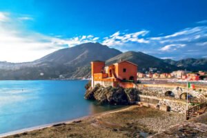 Domenica 28 maggio 2023 – Gita in autobus alle Cinque Terre (SP) – Escursione Levanto – Monterosso